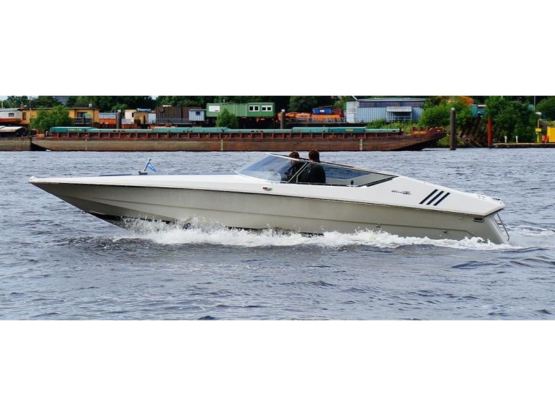 RIVA ST. TROPEZ HURRICANE